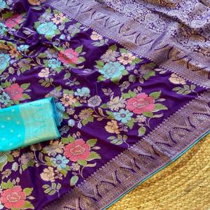 ผ้าซารีเนื้อจอร์เจตต์คัดสรรพิเศษ ลายมีนาการี แจ็คการ์ด ทอแบบจาล พร้อมผ้าปาลูที่มีลวดลายซารีแบบดั้งเดิม  ตกแต่งด้วยลายบุตติแบบซารี  พร้อมเสื้อคลุมที่มีลวดลายตัดกัน - Product Image 3