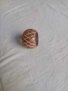 Anneau de serviette en bois de manguier, magnifique, sculpté à la main, design unique, par des artisans indiens - Product Image 4