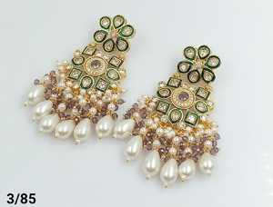 Joyería India al por mayor de último diseñador tradicional y de moda de pendiente jhumka Kundan para mujer joyería de pendiente elegante - Product Image 4