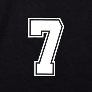 Maillot de football personnalisé Healy en mesh noir, col en V, manches courtes, anti-transpiration, pour homme adulte, numéro 7 imprimé - Product Image 4