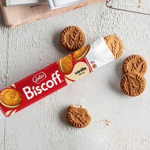 Lotus Vanilla Flavor Biscoff Sandwich Cookies, 5.29 Ounces (Pack Of 9) - Product Image 1
