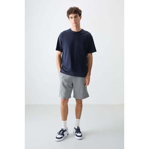 T-shirt basique pour homme Air Jones, bleu marine, 100% coton, coupe ample, col rond texturé épais et doux, pour un usage décontracté - Product Image 4