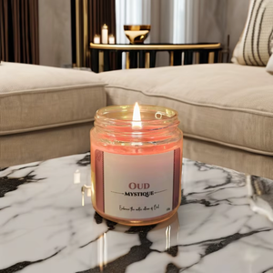 Sofisticada vela de soja perfumada Oud Aroma de larga duración Calidad Premium Opción de regalo hecho a mano de La India - Product Image 1