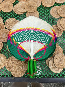 Abanicos de mano de bambú al por mayor: regalos y recuerdos de boda personalizados - Product Image 3