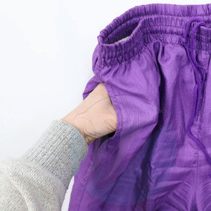 Conjunto cortavientos con estampado de camuflaje para mujer de estilo único, conjunto de 2 piezas de estilo informal con cuello levantado hecho en Pakistán para Primavera/Verano - Product Image 5