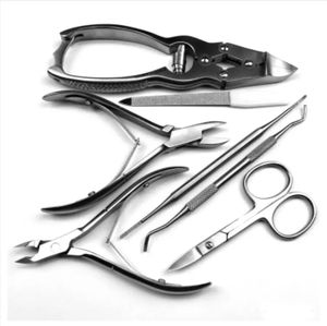 Kit de Manicura y Pedicura Profesional de Acero Inoxidable, Ligero y Reutilizable, Marca KAAMIR INSTRUMENTS, con Logotipo Personalizado - Product Image 2