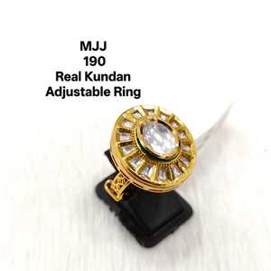 Bague Kundan artisanale exquise à la demande pour les femmes pour les occasions nuptiales et traditionnelles disponibles au meilleur prix - Product Image 3