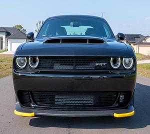 Dodge Challenger SRT Demon 2023, 1025 HP, Motor Hemi V8 Supercargado, Asientos de Cuero Sin Modificar, SUV Euro VI - Product Image 1