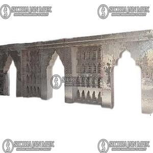 Decoración de Escenario con Espejo de Madera para Bodas en Interiores de Shobha Jain Impex, Decoraciones Nupciales Elegantes y Deslumbrantes de Delhi, India - Product Image 3