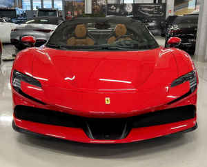 USADO 2024 Ferra-ri SF90 Spider Assetto Fiorano PRE-OWNED EXCELENTE ESTADO - Product Image 1