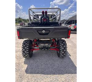 Nuevo y Genial Can-Am Defender MAX X Mr 2026 con Medias Puertas HD10 Hyper Silver y <span class=keywords><strong>Legion</strong></span> Red UTV - Product Image 3