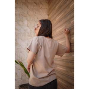 เสื้อยืดผู้หญิงขาวดำกาแฟ - Product Image 3