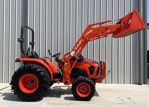 Livraison gratuite Kubota L2502HST tracteur agricole avec chargeur à fixation rapide et godet 66hrs 4WD 25HP moteur Diesel 540 PTO attelage 3 points - Product Image 4