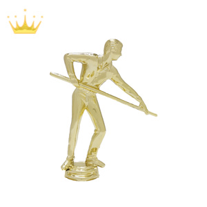 ของที่ระลึกสำหรับผู้ชื่นชอบกีฬาพูล  รูปปั้นนักเล่นบิลเลียดชาย  วัสดุพลาสติกแข็งแรงทนทาน  สีทอง  ขายดี - Product Image 1