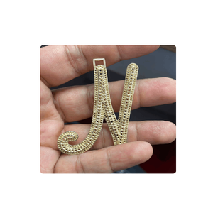 Colgante de letra de alfabeto personalizado de alta calidad hecho en oro de 1okt con diamantes naturales Vs-si joyería de moda - Product Image 5