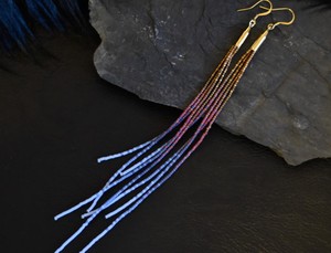 Magnifiques boucles d'oreilles longues bohèmes à franges perlées faites à la main / Boucles d'oreilles à franges perlées colorées faites à la main - Product Image 3