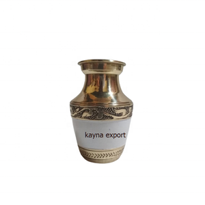 Artisanat en laiton massif blanc Mini urne souvenir à vendre dernière conception urne en métal pour bébé mémorial prix compétitifs disponibles - Product Image 4