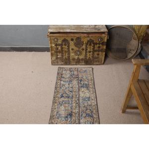 Alfombra Turca de 1.7x4.3 pies, Alfombra Vintage, Alfombra de Lana con Diseño de Camuflaje Azul - Product Image 4