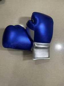 Rising Fitness Venta caliente transpirable 12oz 10oz accesorios de entrenamiento de fuerza guantes de dedo completo de boxeo duraderos - Product Image 5