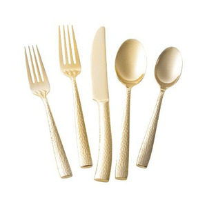Ensemble de couverts de luxe en métal plaqué or réutilisables, style occidental, décoratifs et élégants - Product Image 5