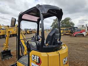 รถขุดขนาดเล็ก Cat 303CR ปี 2024 สภาพใหม่/มือสอง คุณภาพสูง พร้อมมอเตอร์และปั๊มไฮดรอลิกเดิมๆ สภาพดีเยี่ยม จัดส่งรวดเร็ว - Product Image 5
