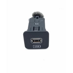 Puerto USB FIAT 500 Serie X 735722609 (15>) - Product Image 1