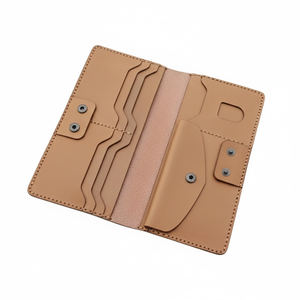 Portefeuille long en cuir de vache 100% Tan Geoffrey Signature Collection Slim pour cartes et argent, style vintage avec fermeture ouverte - Product Image 1