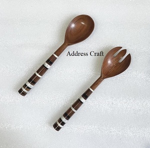 Ensemble de couverts à salade écologiques de style nordique, forme organique unique, cuillère à salade en noyer et acacia, ustensiles de cuisine, cuillère de service - Product Image 6