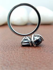 แหวนแต่งงาน/หมั้นเพชรทรงหัวใจแบบสั่งทำพิเศษ ประดับเพชร VVS เงินแท้ 925 รับรองโดย GIA ดีไซน์ทันสมัย 100% - Product Image 5