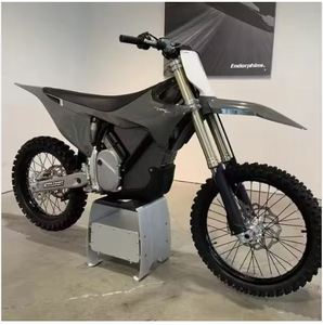Motocicleta Eléctrica Todoterreno y Enduro Dominator Starks Vargs 2025 Auténtica en Buen Estado, 80 HP, 6.5 kWh - Product Image 1