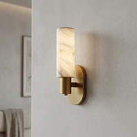 Applique murale LED moderne en cuivre massif et albâtre naturel à double tube pour villa de luxe, éclairage de résidence privée, montage mural