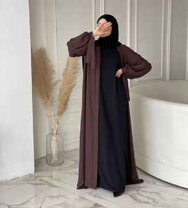 Abaya abotonada de dos tonos marrón con hiyab a juego. Diseño elegante. Disponible a precios de mayoreo. - Product Image 5