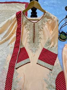 NOUVEAU DESIGNER DE SOIRÉE TOP ET BOTAM. AVEC FANCY DUPPATA ET BRODERIE - Product Image 6