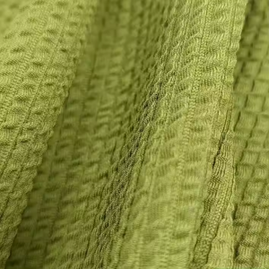 Traje de Baño Elegante y Sostenible, Tela Crepé, 96% Poliéster Reciclado, 4% Elastano, Secado Rápido, Bikinis con Estampado Moderno, Brasier Reciclado - Product Image 2