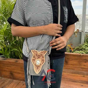 กระเป๋าใส่โทรศัพท์มือถือหนังนิ่มมือเป็นเครื่องมือหรูหราสำหรับผู้หญิง, กระเป๋าคาดลำตัวสำหรับงานเทศกาล - Product Image 1