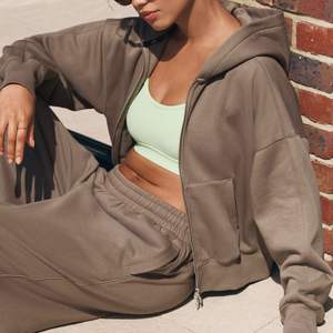 Sweat à capuche surdimensionné pour femme personnalisé, 100% coton molletonné, épaules tombantes, fermeture éclair, sweat à capuche OEM ODM - Product Image 1