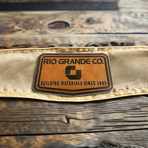 Neuheit: Personalisierte PU-Leder-Abzeichen mit Geprägtem Logo für Hüte und Kleidung, Kunstleder-Patches - Product Image 6