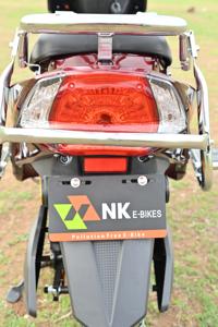 Ninja Mini Scooters eléctricos para hombres y mujeres Pantalla LED roja de alta calidad Diseño plegable para un fácil transporte Capacidad de la batería 40ah - Product Image 5