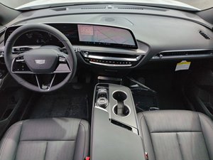 Cadillac LYRIQ 2025 d'occasion, propre, luxe, électrique, transmission intégrale - Product Image 5