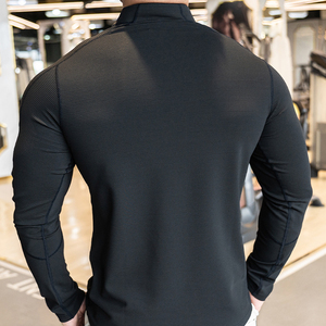 Pull léger en satin à fermeture éclair quart pour le golf pour les rondes par temps chaud et les séances d'entraînement Tissu à séchage rapide et extensible - Product Image 4