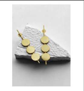 Pendientes de Latón Hechos a Mano con Diseños Intrincados para Mujer, Joyería Personalizada, Pendientes de Aro de Latón de Alta Calidad, Pedido al por Mayor - Product Image 1