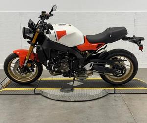 Nouvelle Moto Sportive Rétro XSR900 2026, 3 Cylindres, Injection de Carburant, Moto de Route, Transmission Manuelle 6 Vitesses, ABS - Product Image 4