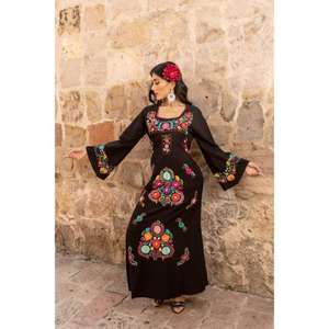 Robe longue maxi brodée de fleurs de couleur personnalisée pour femmes, col en V, manches courtes, lavable naturellement, ethnique, bohème, robe de soirée - Product Image 1