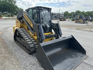 รถตักล้อยางมือสอง New Holland L328 เครื่องยนต์ EPA รับน้ำหนัก 40-50 ตัน ระบบขับเคลื่อนด้วยสายพาน พร้อมบุ้งกี๋ แบริ่ง เกียร์บ็อกซ์ ขาย - Product Image 3