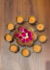Urli Diya artisanal pour Diwali Pooja Room Home Temple et décoration spirituelle - Product Image 6