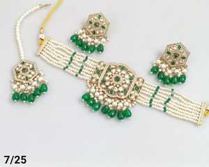 Diseño de flores impresionante hecho a mano Zirconia cúbica moda india gargantilla joyería collar con pendiente y Mangtika conjunto para mujer - Product Image 3