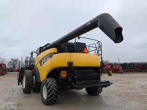 Venta al por mayor de equipo de granja usado nuevo y Hollandd CR970 cosechadora combinada para la venta - Product Image 2