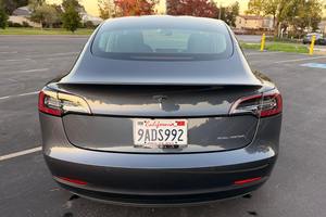 Tesla Model 3 2022 Usado, Limpio, de Largo Alcance, Tracción en las Cuatro Ruedas - Product Image 2