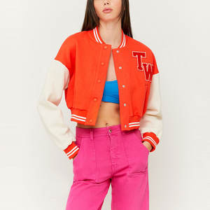 Chaqueta Universitaria de Algodón con Diseño Personalizado OEM, Chaqueta Corta de Cuero para Mujer, Estilo Chaqueta Universitaria al por Mayor - Product Image 1