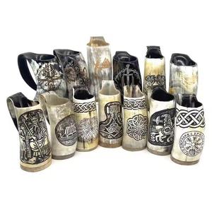 Mug en corne écologique de style animal viking fait à la main avec un détail de dragon sculpté - Product Image 2